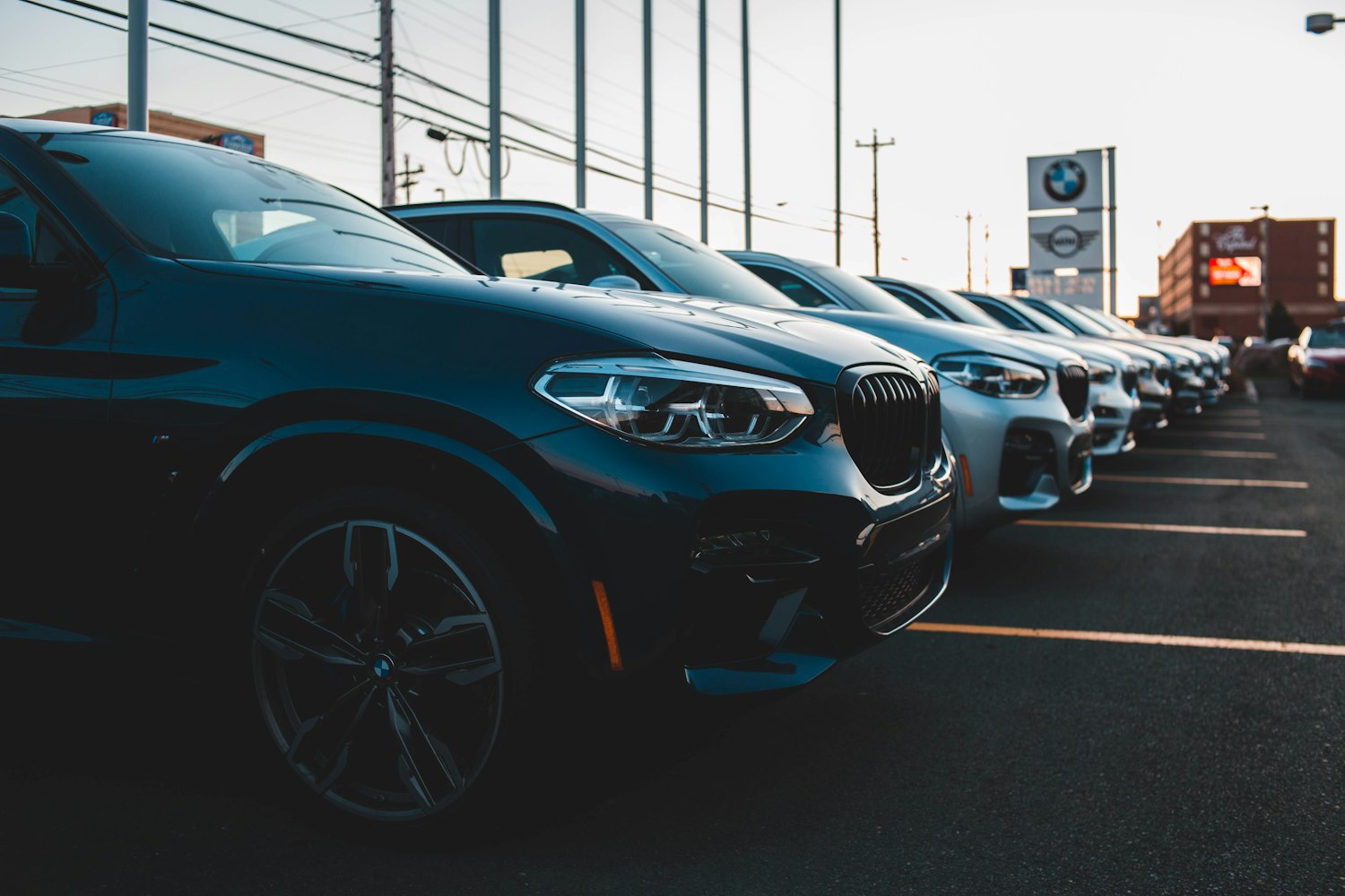 Ставки по автокредитам на новые авто выросли впервые за полгода — до 12%