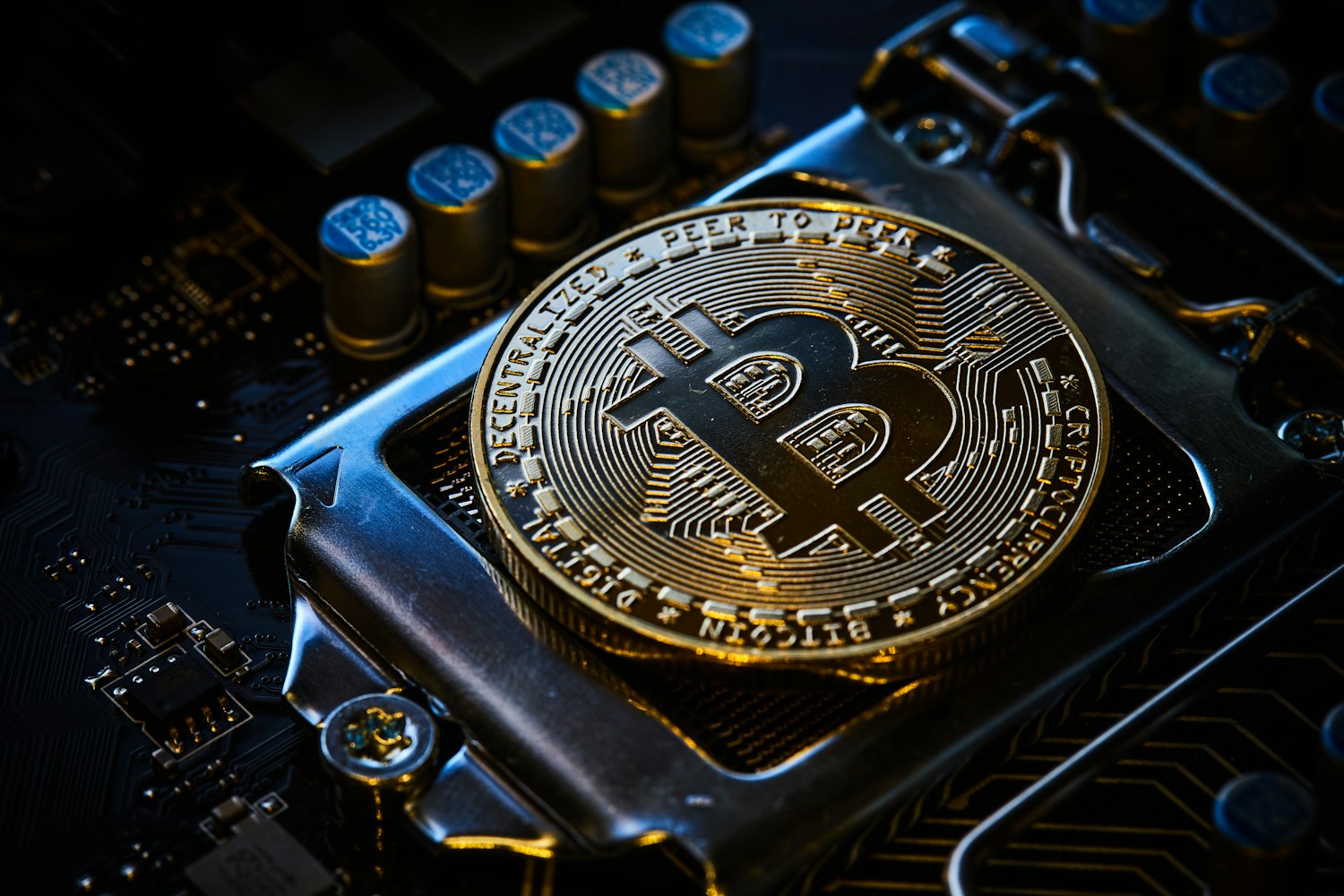 Суд вынес приговор по делу о краже 30 млн рублей с криптобиржи Garantex